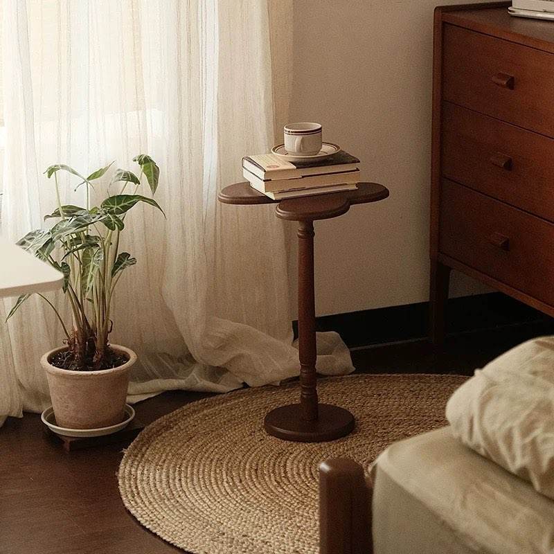 Living room and bedroom decorative brackets